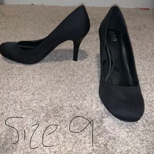 a.n.a size 9 high heel